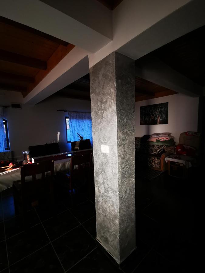 Jugul Taranului Agropensiune Polovragi, Gorj别墅 外观 照片